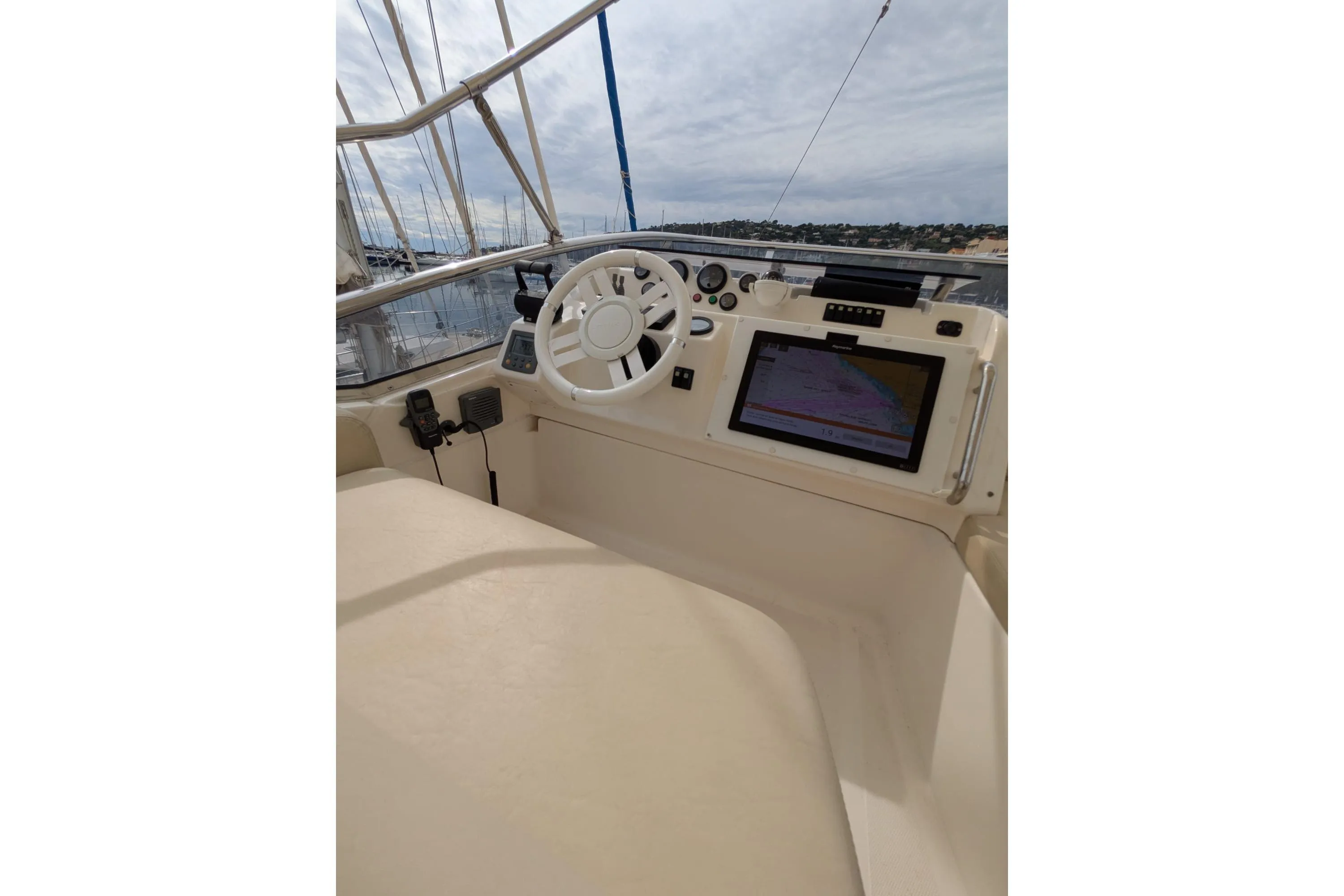 Azimut 58 — photo 5