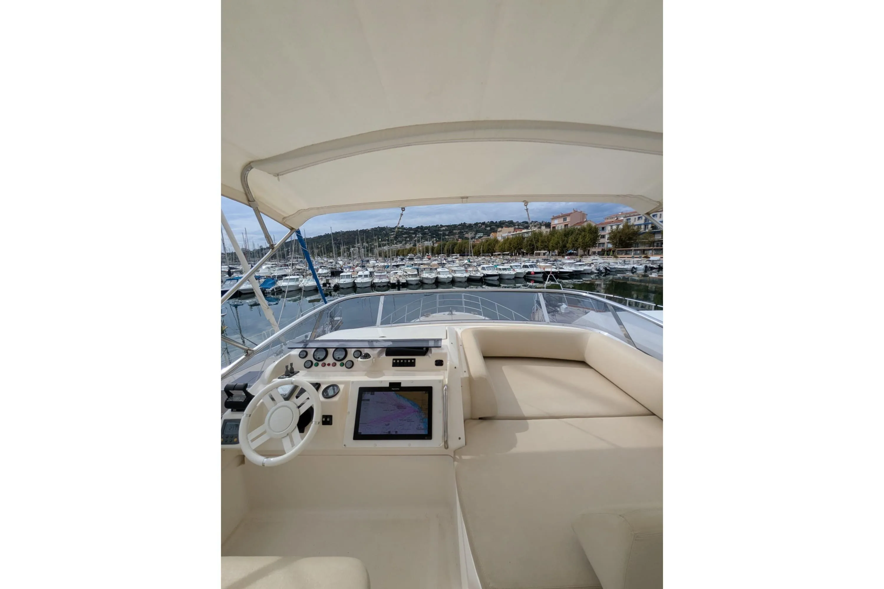 Azimut 58 — photo 18