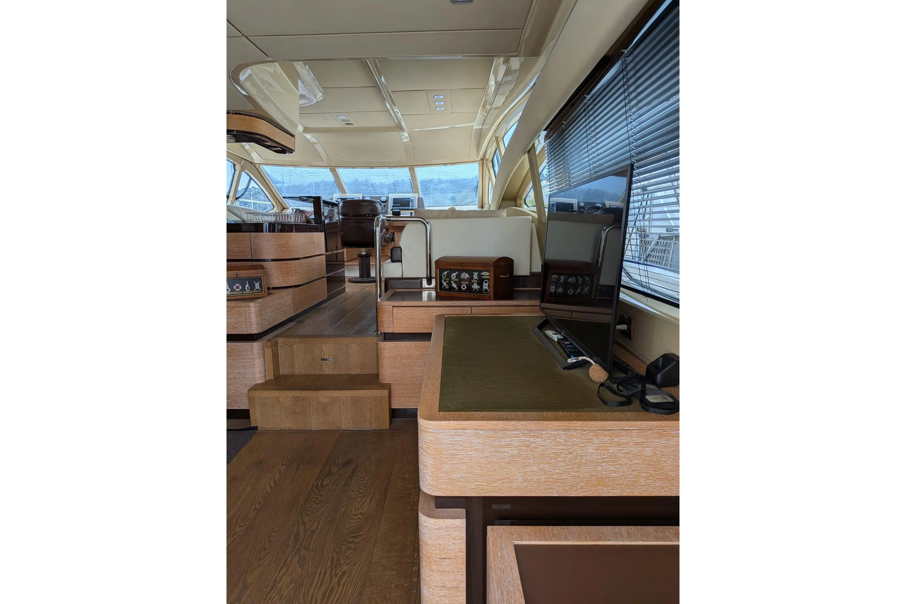 Azimut 58 — photo 19