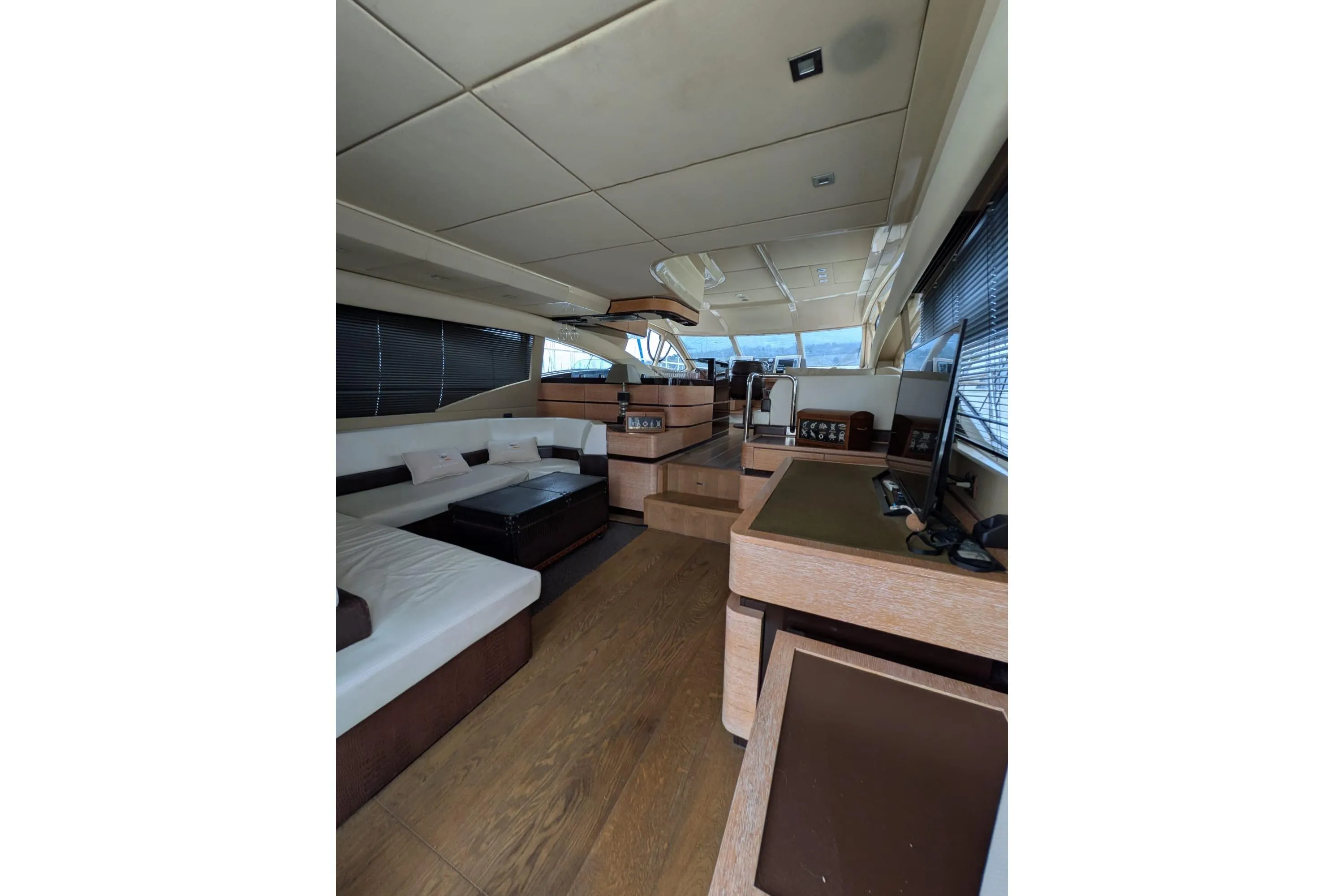 Azimut 58 — photo 20