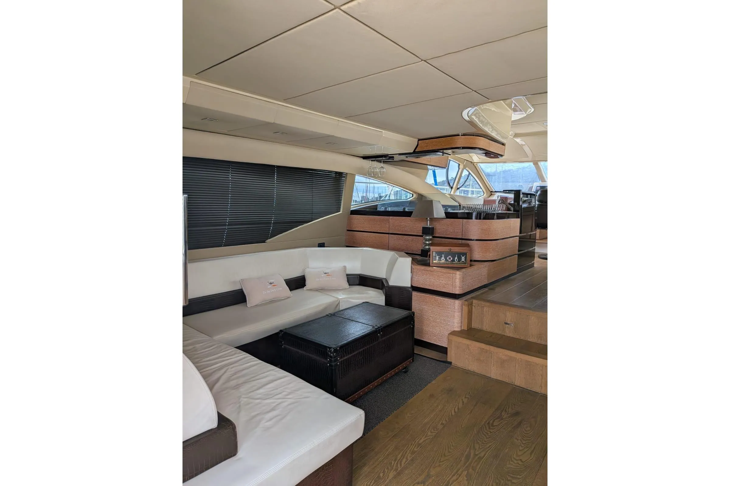 Azimut 58 — photo 21