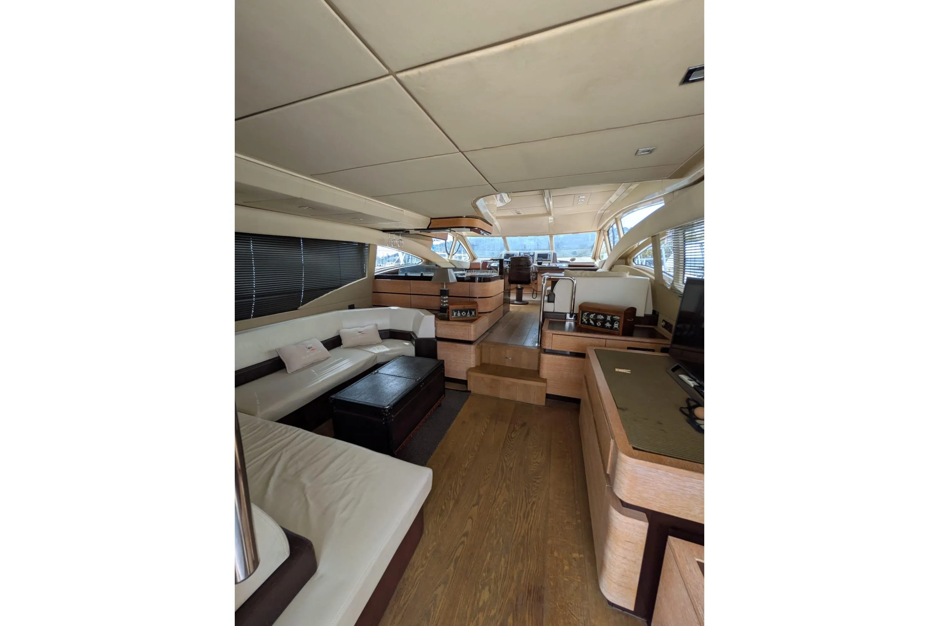 Azimut 58 — photo 27