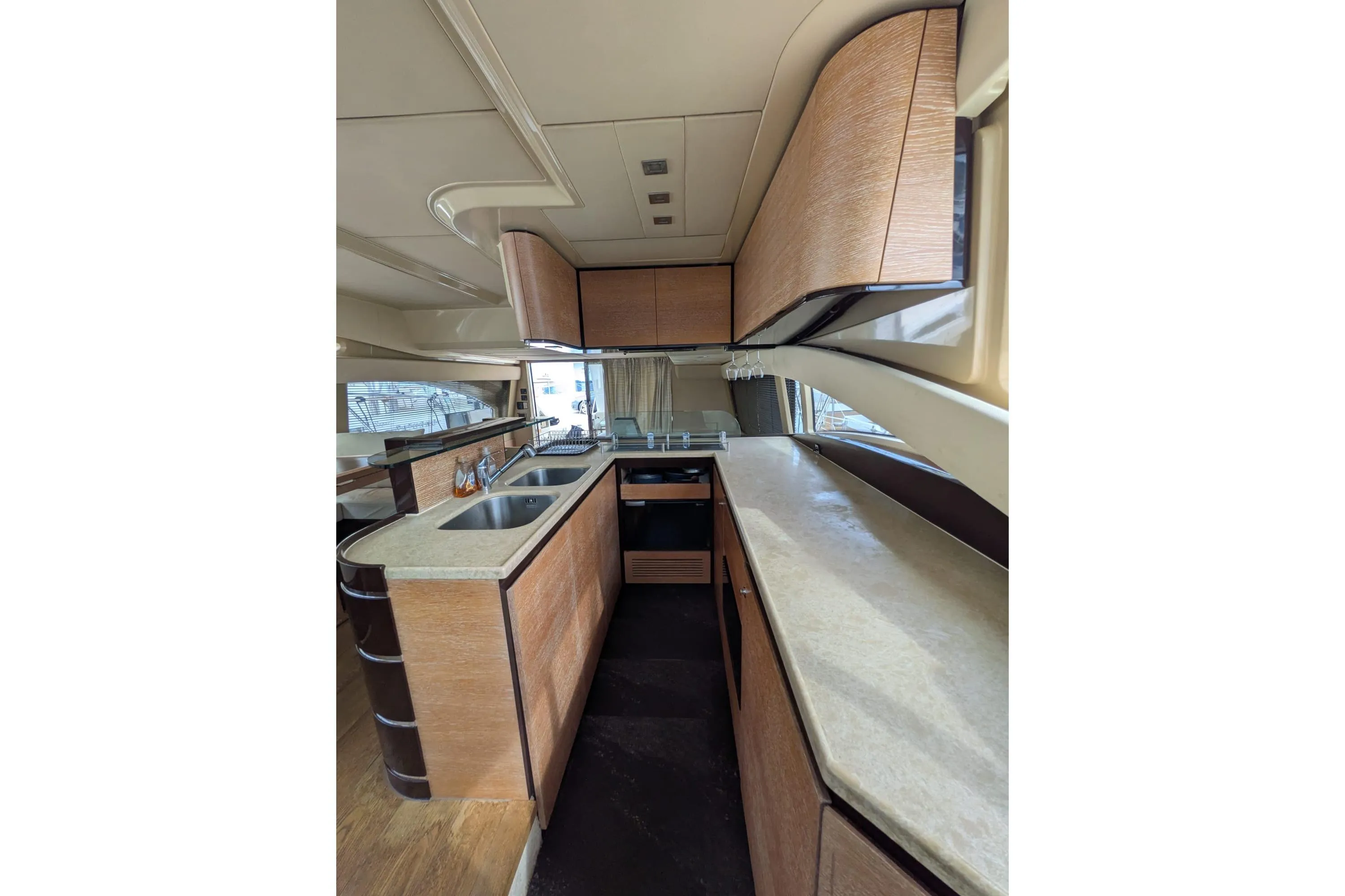 Azimut 58 — photo 32
