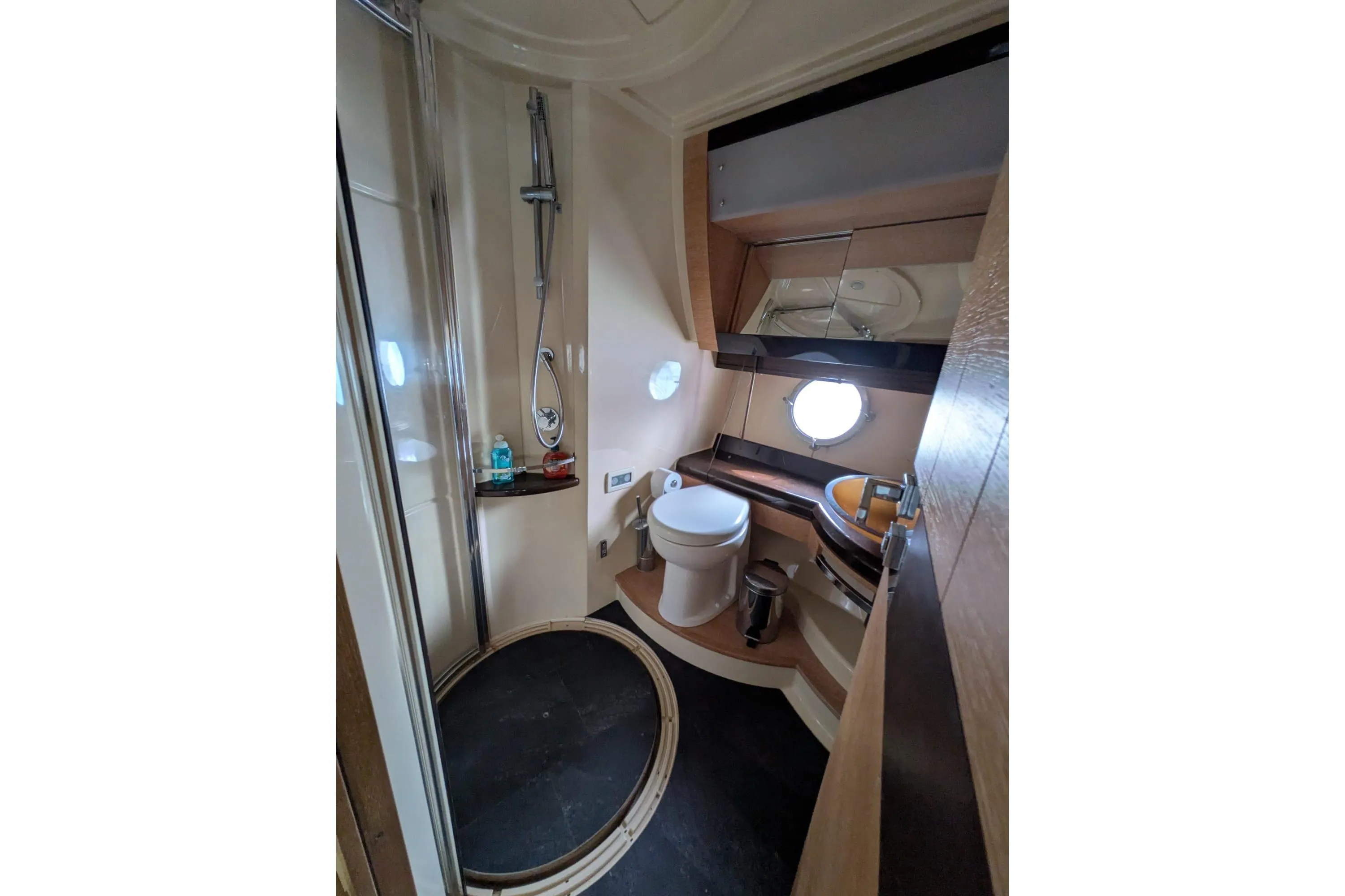 Azimut 58 — photo 37