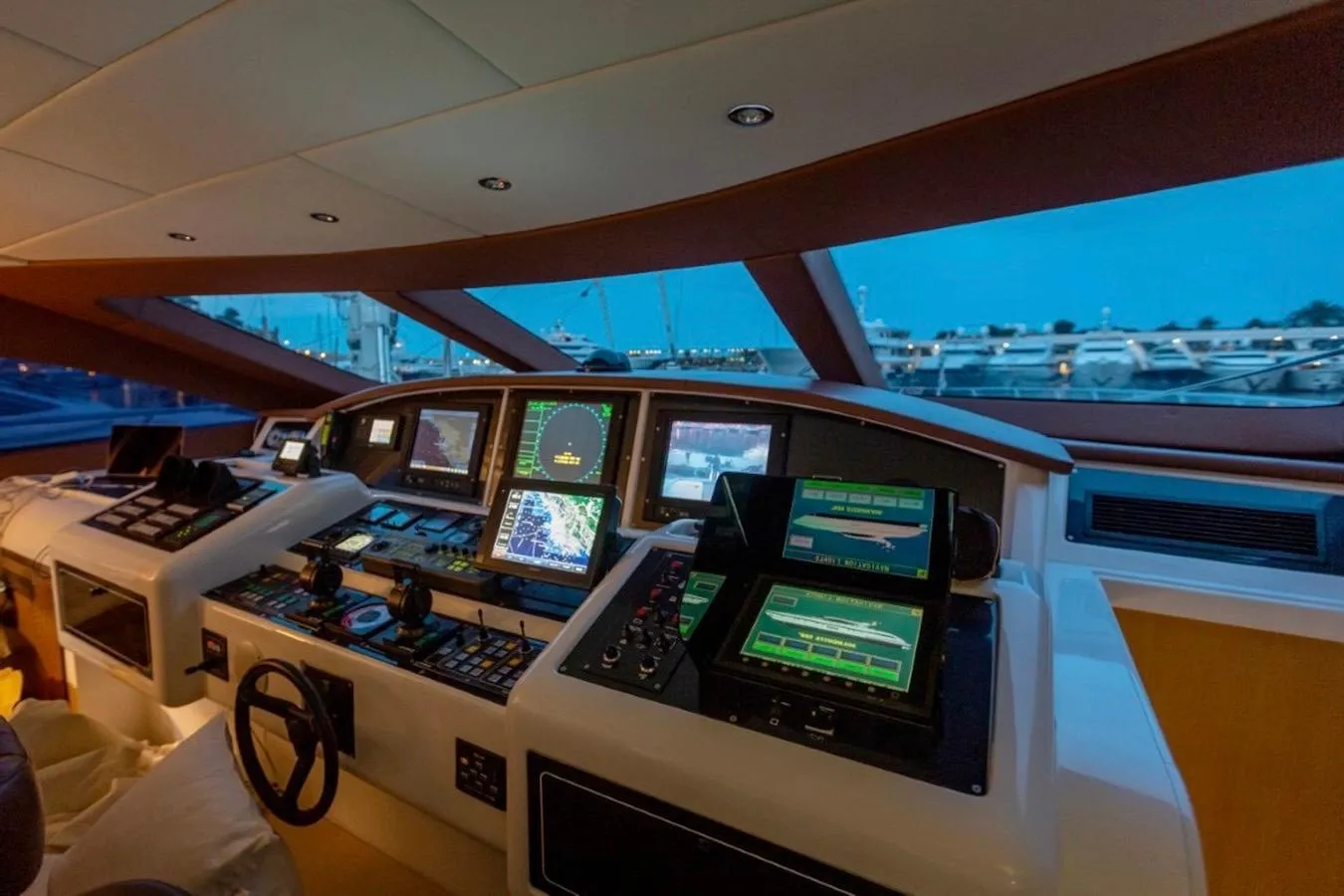 Mangusta 108 — photo 17