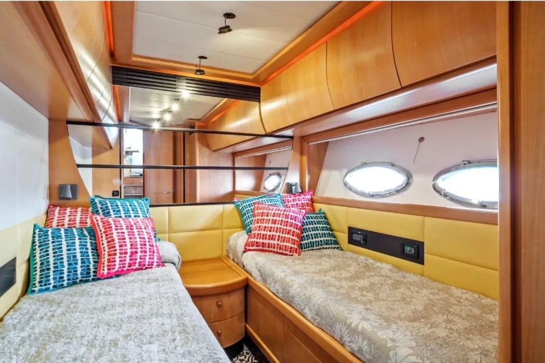 Pershing 76 — photo 8