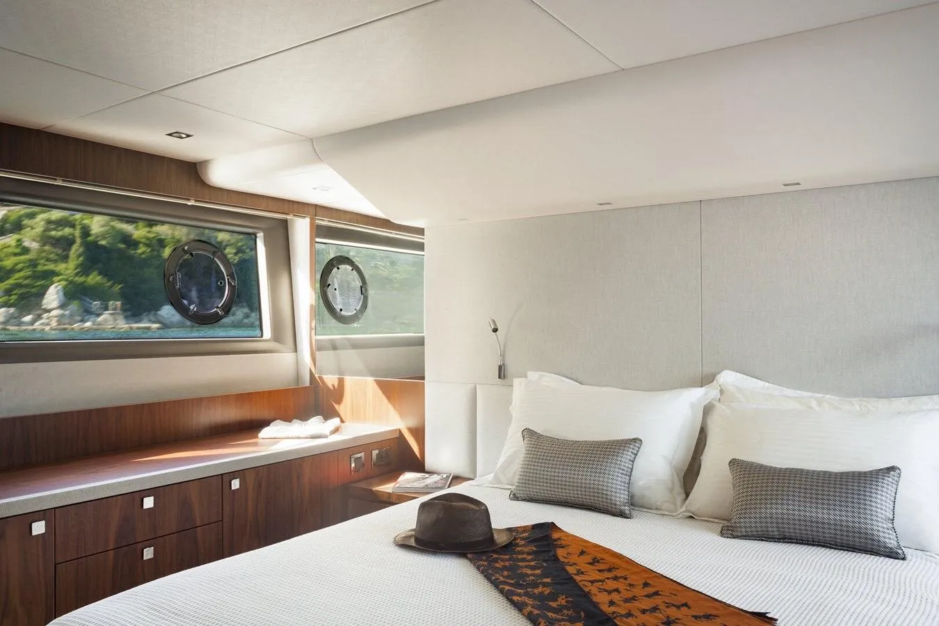 Sunseeker Manhattan 52 — photo 13